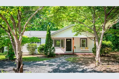 3828 Oakwood Road, Charlotte, NC 28269 - Photo 1