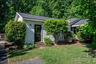 3828 Oakwood Rd, Charlotte, NC 28269 - Photo 6