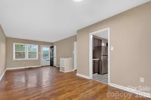 220 Woodview Ave, Spartanburg, SC 29306 - Photo 12