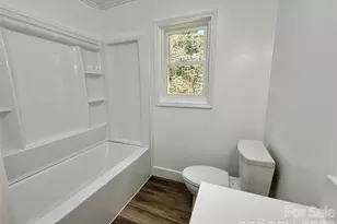8855 Bugger Hollow Rd, Newland, NC 28657 - Photo 24