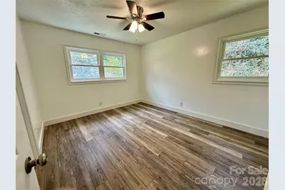 8855 Bugger Hollow Road, Newland, NC 28657 - Photo 20