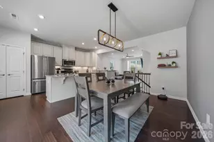 1221 Queen Lyon Ct, Charlotte, NC 28205 - Photo 10