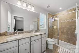 1221 Queen Lyon Ct, Charlotte, NC 28205 - Photo 30