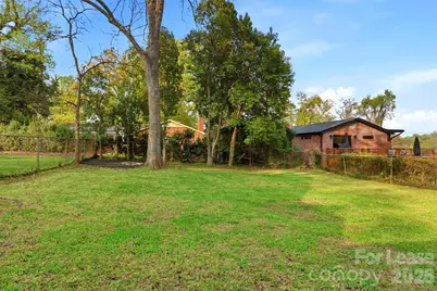 1642 Washington Avenue, Charlotte, NC 28216 - Photo 30