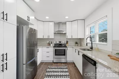 1642 Washington Avenue, Charlotte, NC 28216 - Photo 12