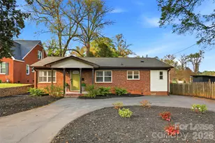 1642 Washington Ave, Charlotte, NC 28216 - Photo 1