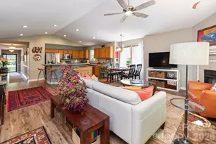 59 Sunview Cir, Arden, NC 28704 - Photo 6