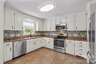 125 Fawnwood Dr, Statesville, NC 28625 - Photo 14