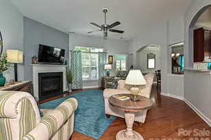 10234 Tintinhull Dr, Fort Mill, SC 29707 - Photo 4