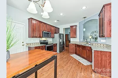 10234 Tintinhull Drive, Fort Mill, SC 29707 - Photo 8
