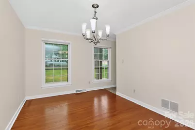 7007 Crossridge Road, Charlotte, NC 28214 - Photo 10