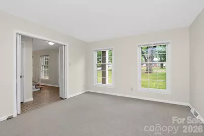 7007 Crossridge Road, Charlotte, NC 28214 - Photo 4