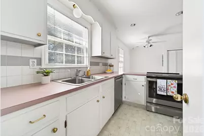 7516 Watercrest Road, Charlotte, NC 28210 - Photo 16