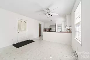 7516 Watercrest Rd, Charlotte, NC 28210 - Photo 18