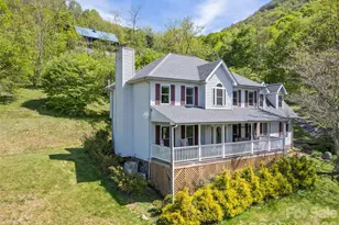 831 Red Bank Rd, Waynesville, NC 28786 - Photo 1