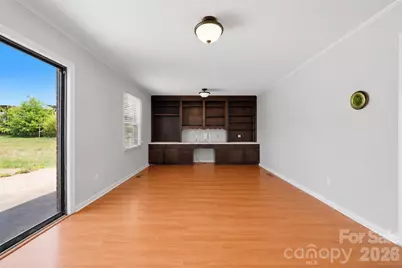 1910 26th Street NE, Hickory, NC 28601 - Photo 12