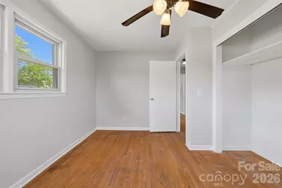 1910 26th Street NE, Hickory, NC 28601 - Photo 18