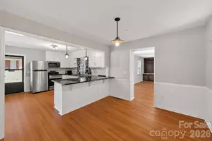 1910 26th St NE, Hickory, NC 28601 - Photo 10