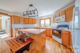 216 Deer Track Ln, Sparta, NC 28675 - Photo 16