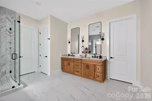 1600 E Barden Rd, Charlotte, NC 28226 - Photo 22