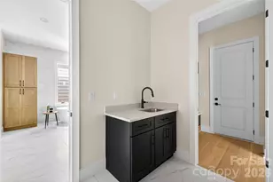 1600 E Barden Rd, Charlotte, NC 28226 - Photo 24