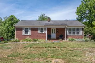 406 Swanson Dr SW, Lenoir, NC 28645 - Photo 2