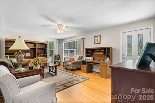 406 Swanson Dr SW, Lenoir, NC 28645 - Photo 6