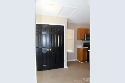 4621 Victory Lane, Charlotte, NC 28269 - Photo 8