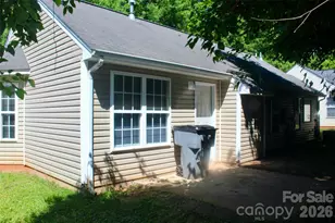4621 Victory Ln, Charlotte, NC 28269 - Photo 18