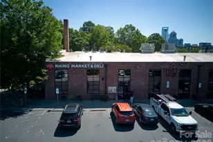 562 W End Dr, Charlotte, NC 28208 - Photo 40