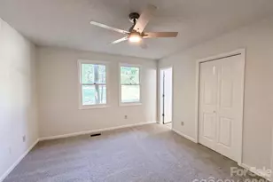 4395 Meadow Ln, Lincolnton, NC 28092 - Photo 4
