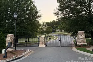 726 Lingfield Ln, Waxhaw, NC 28173 - Photo 2