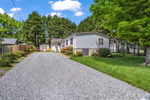 213 Old State 10 Rd, Black Mountain, NC 28711 - Photo 4