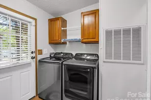 213 Old State 10 Rd, Black Mountain, NC 28711 - Photo 20