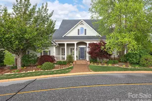 1403 Woodsong Dr, Hendersonville, NC 28791 - Photo 4