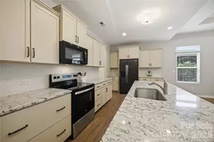 117 Canada Dr, Statesville, NC 28677 - Photo 10