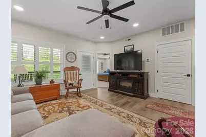 143 Carver Street #13, Brevard, NC 28712 - Photo 10