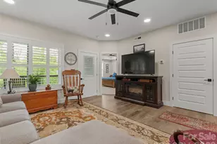 143 Carver St, Brevard, NC 28712 - Photo 10