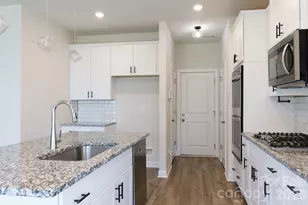 527 Palmarosa St, Fort Mill, SC 29715 - Photo 10