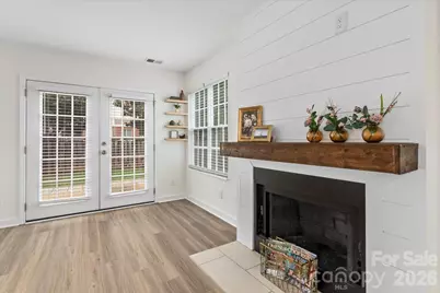 1525 Briar Creek Road #B, Charlotte, NC 28205 - Photo 2
