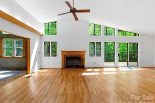 22 Delacy Dr, Hendersonville, NC 28739 - Photo 10
