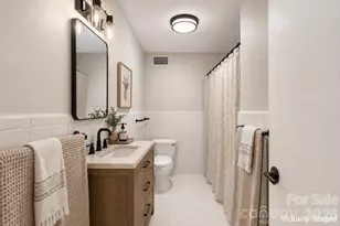 1300 Queens Rd, Charlotte, NC 28207 - Photo 4