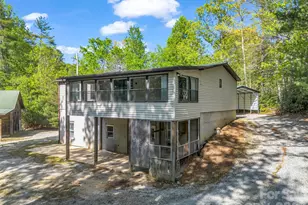 203 Rogat Rd, Hendersonville, NC 28792 - Photo 4