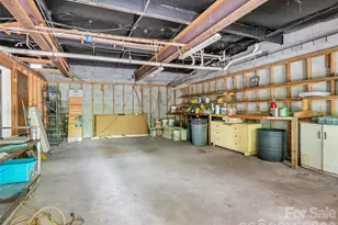203 Rogat Rd, Hendersonville, NC 28792 - Photo 20