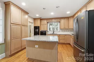 200 Altondale Ave, Charlotte, NC 28207 - Photo 14