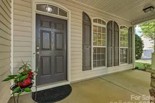 10724 Trolley Run Dr, Cornelius, NC 28031 - Photo 4