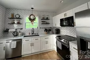 2437 Remount Rd, Charlotte, NC 28208 - Photo 2
