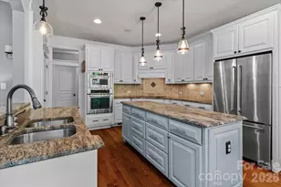 310 Sundown Rd, Mooresville, NC 28117 - Photo 12