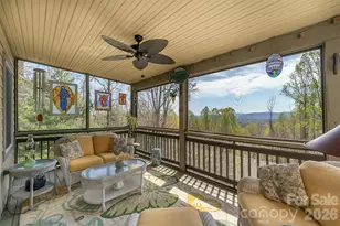 172 Sunny Ridge Rd, Hendersonville, NC 28739 - Photo 4