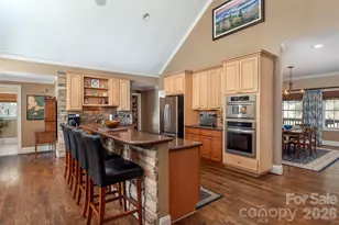 172 Sunny Ridge Rd, Hendersonville, NC 28739 - Photo 14